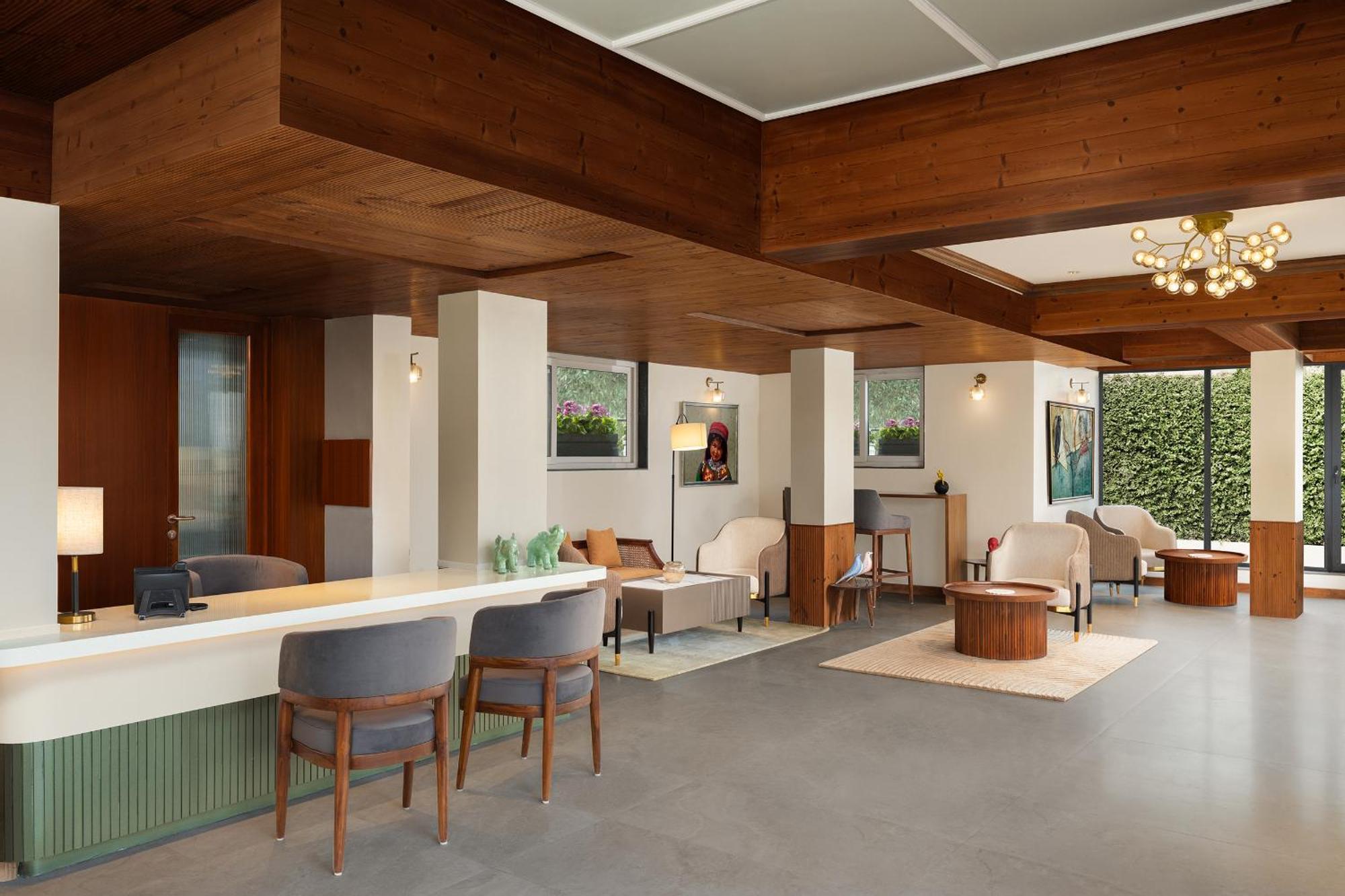 Justa Hollow Oak, Masuri Exterior foto